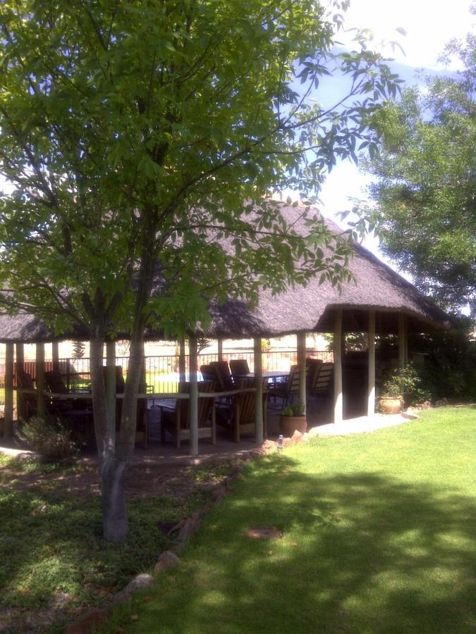 Buschberg Guest Farm Villa Outjo Exterior foto