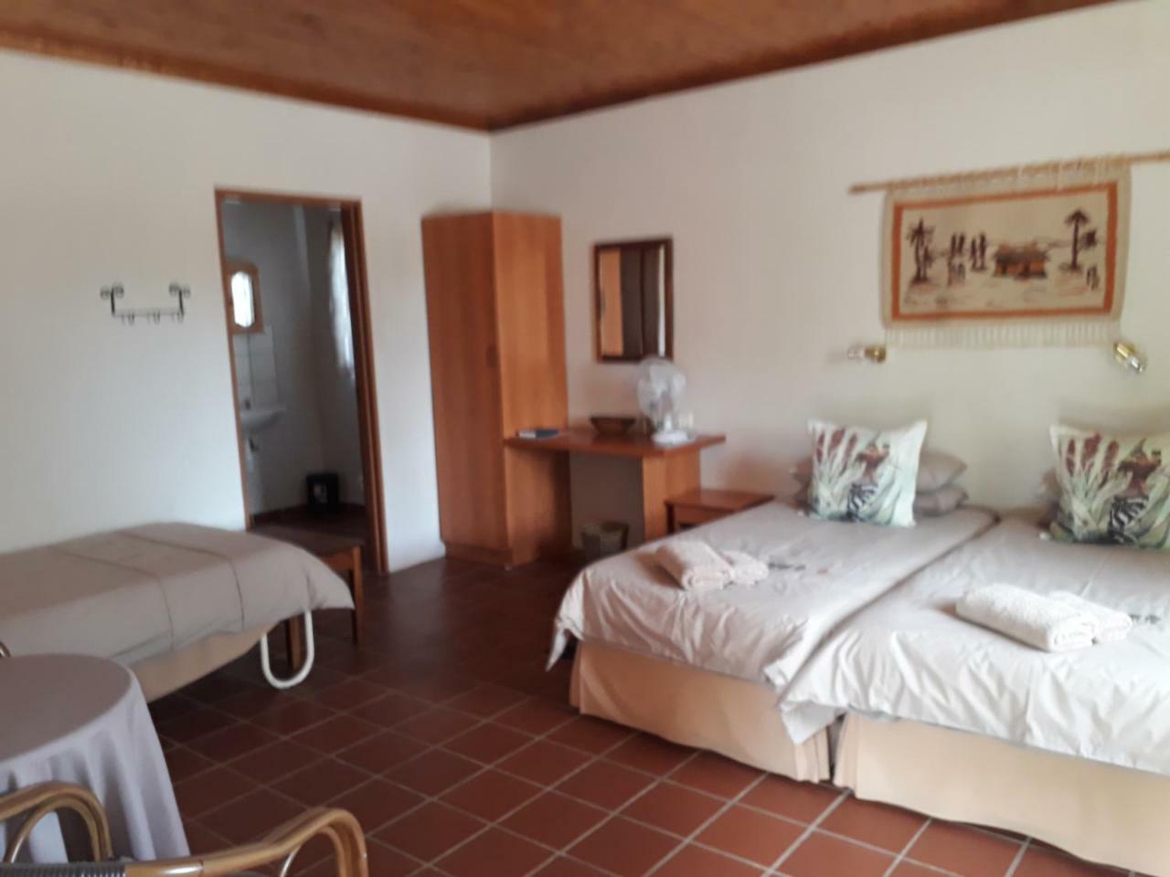 Buschberg Guest Farm Villa Outjo Exterior foto